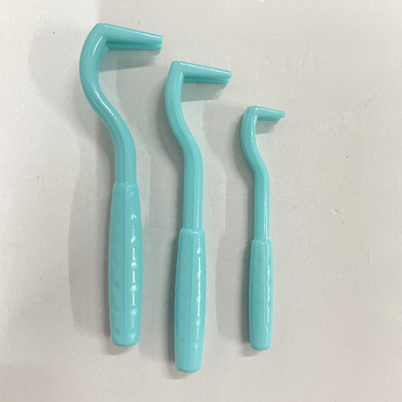 Kit anti-puces et tiques 3 pièces – Peigne, crochet & outil d’extraction